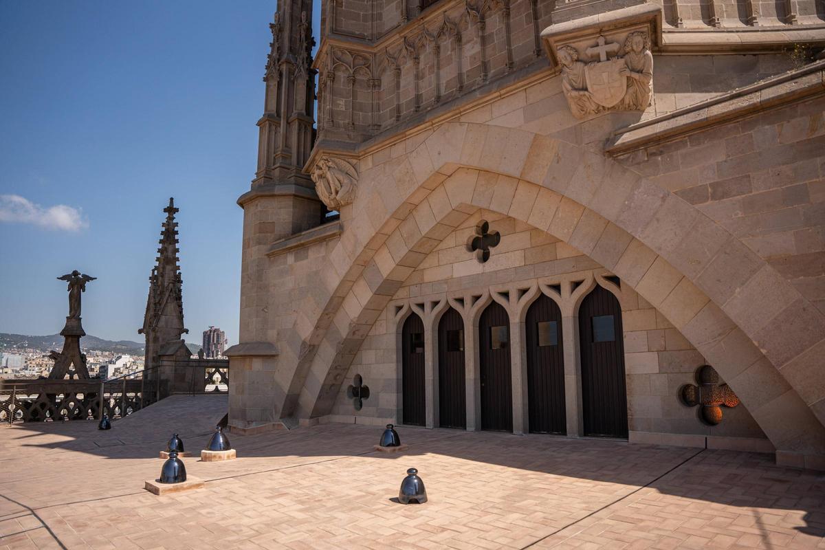 Inauguran los vitrales del ábside restaurados de la catedral de Barcelona