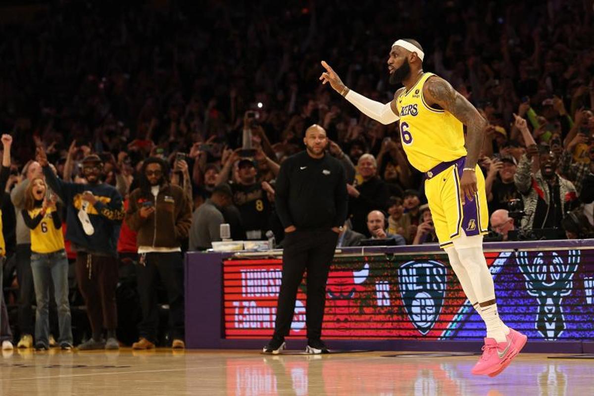 Las mejores imágenes de la noche histórica de LeBron James