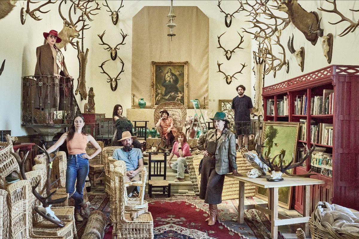 Por la izquierda, Rossy de Palma, Anna Saura, Zoe Arnao, Pedro Aguilera, Carmen Machi, Lola mayo, Blanca portillo y Jaime Gona