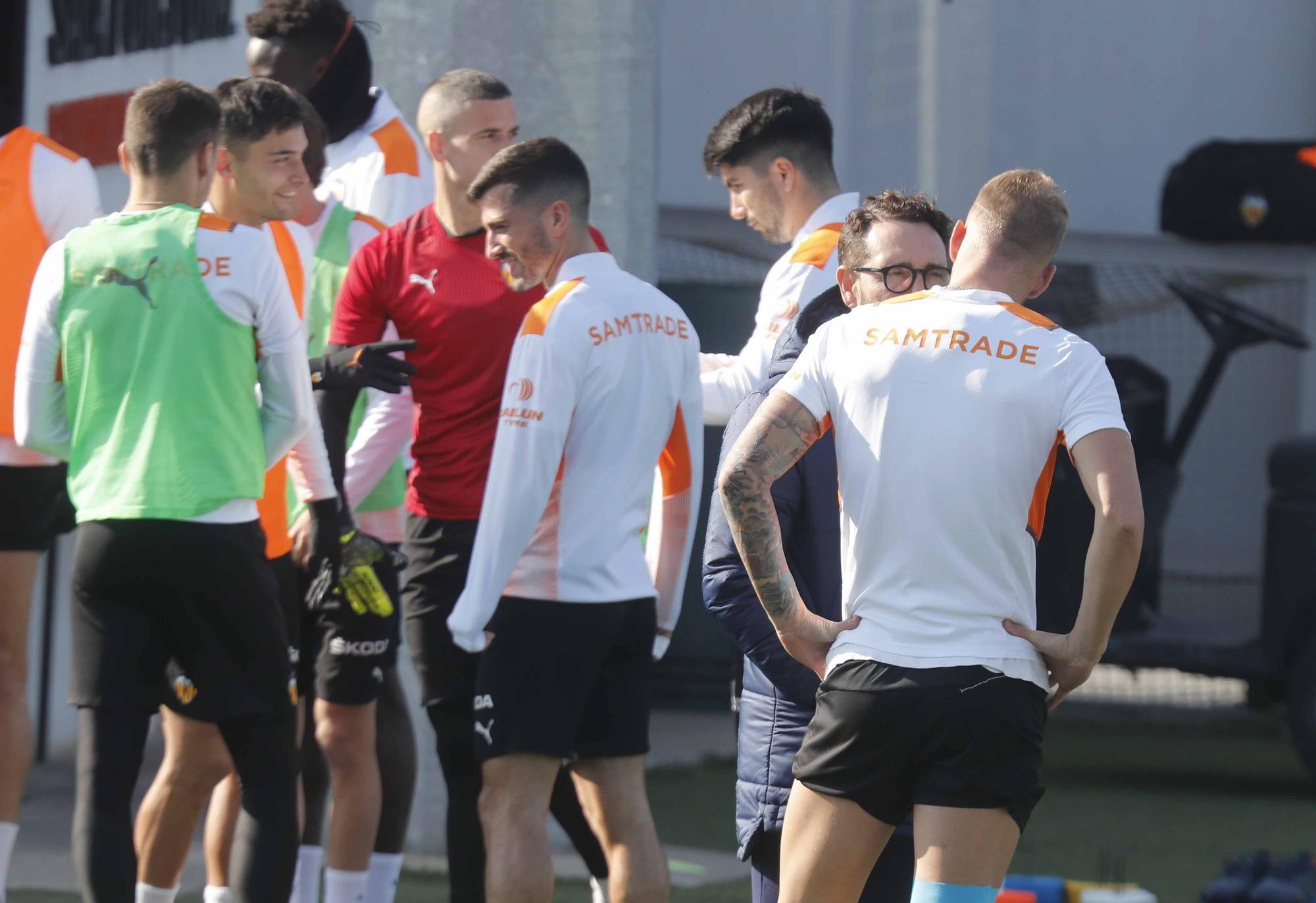 El Valencia se entrena por última vez  antes de la semifinal de Copa del Rey