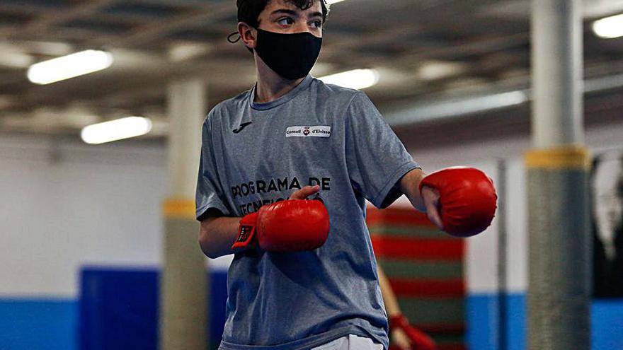 Por el momento, los karatecas solo pueden entrenar.