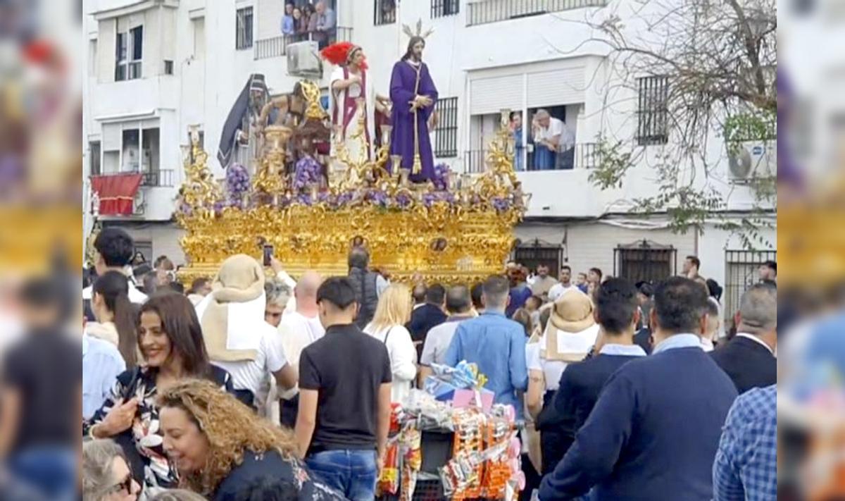 La Hermandad de los Dolores de Torreblanca realiza su estación de penitencia el Sábado de Pasión.