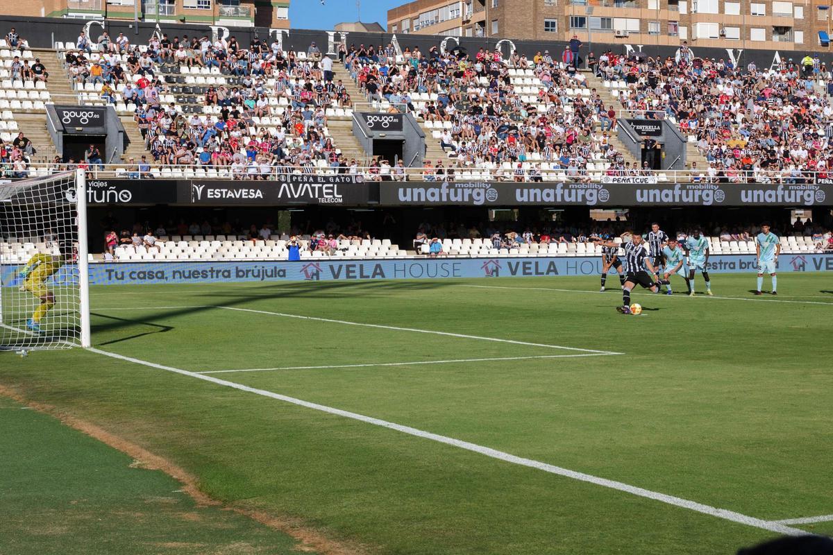 Las mejores imágenes del partido entre el FC Cartagena y el Betis Deportivo