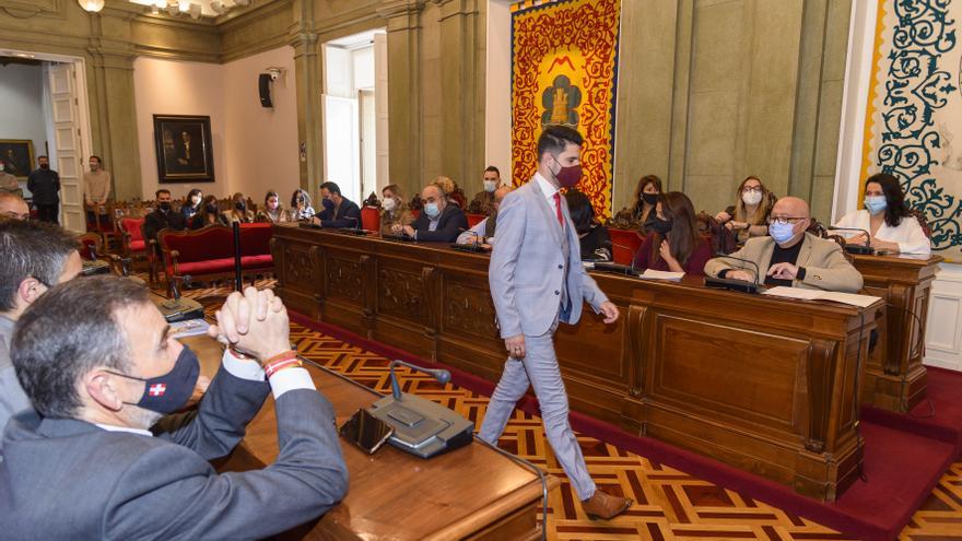 Valdesueiro toma posesión como concejal de MC en Cartagena