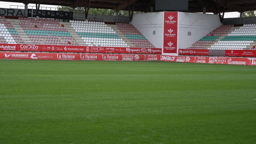 Así luce el nuevo césped del Ruta de la Plata a pocas horas del debut del Zamora CF