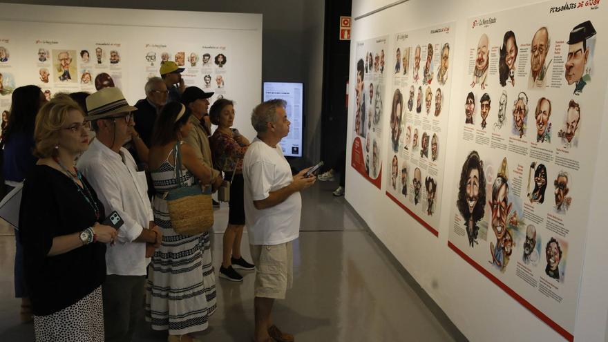 La muestra &quot;Personajes de Gijón&quot; abre hoy por última vez en la Antigua Rula: &quot;Es admirable&quot;