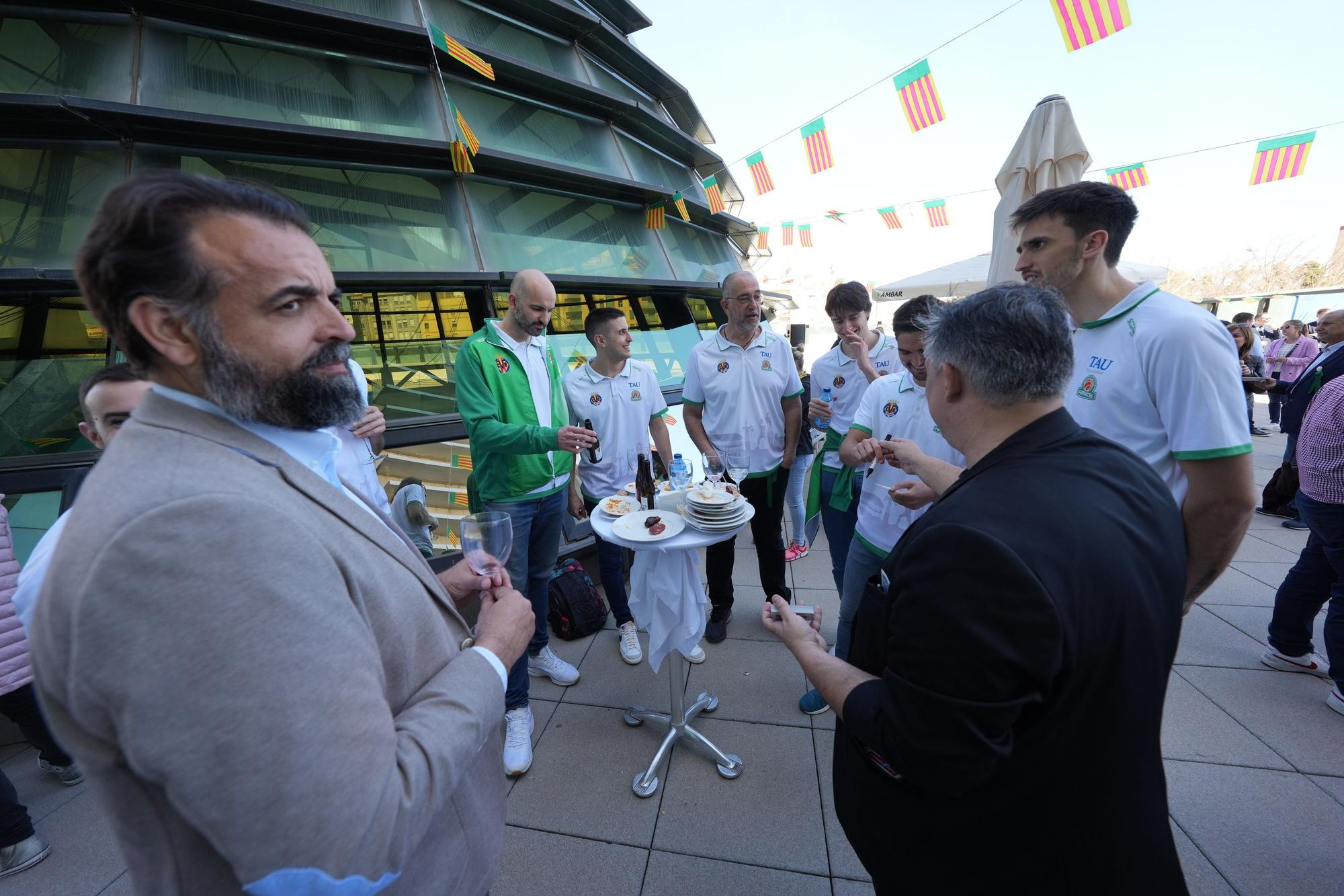 Fotos: La Bodeguilla de 'Mediterráneo' es el principal punto de encuentro durante las fiestas de la Magdalena