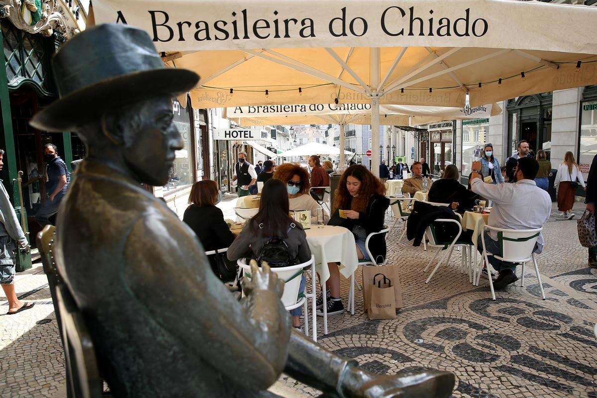 Una terraza en el centro de Lisboa.