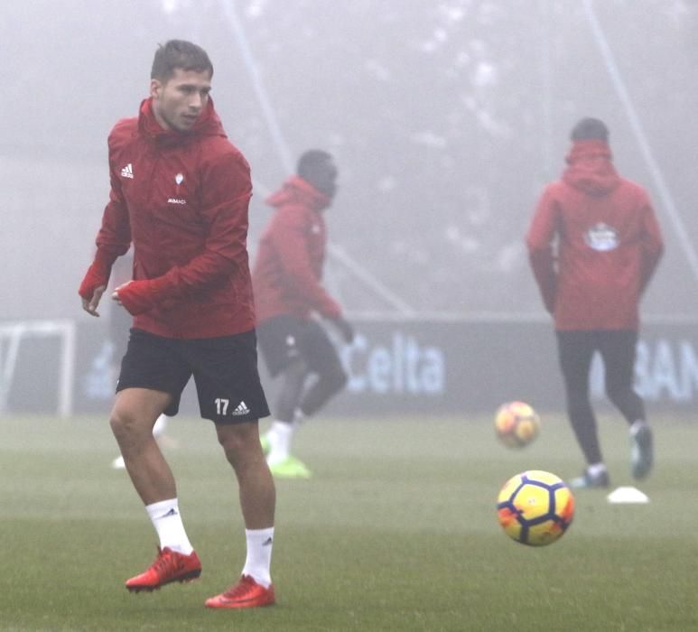 Último entrenamiento del equipo dirigido por Juan Carlos Unzué antes de su visita a Mestalla.