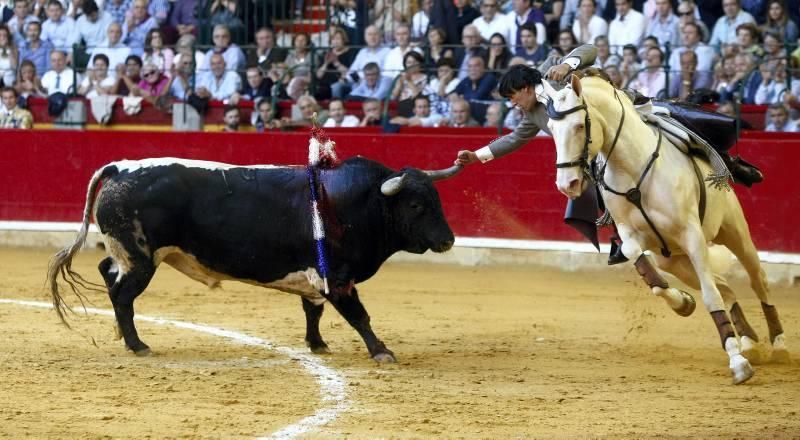 Toros: segundo día de Feria, lunes 12 de octubre de 2015