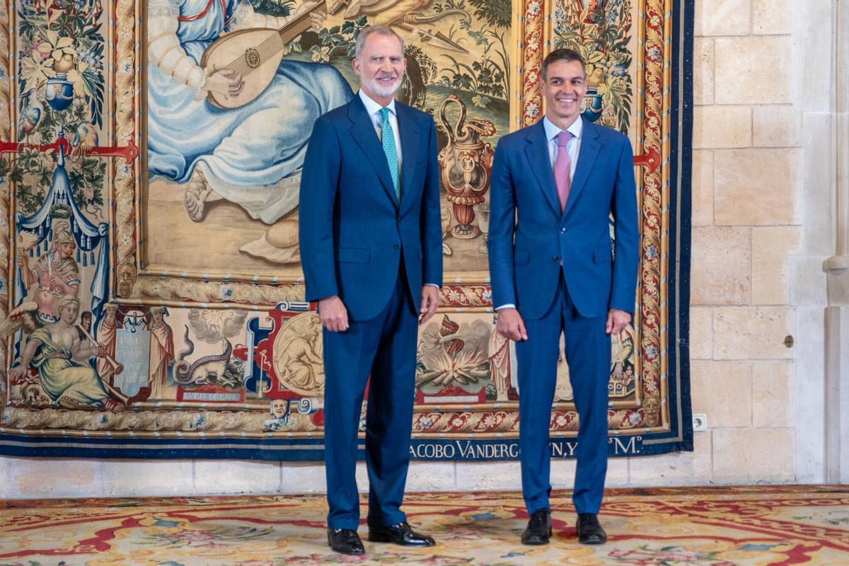 PALMA. Despacho en la Almudaina con el rey y el presidente del gobierno.