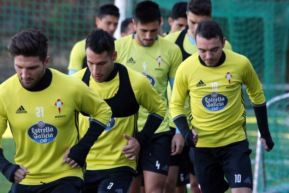 Berizzo dirige en A Madroa y a puerta cerrada el último entrenamiento de los celestes antes de medirse al Valencia