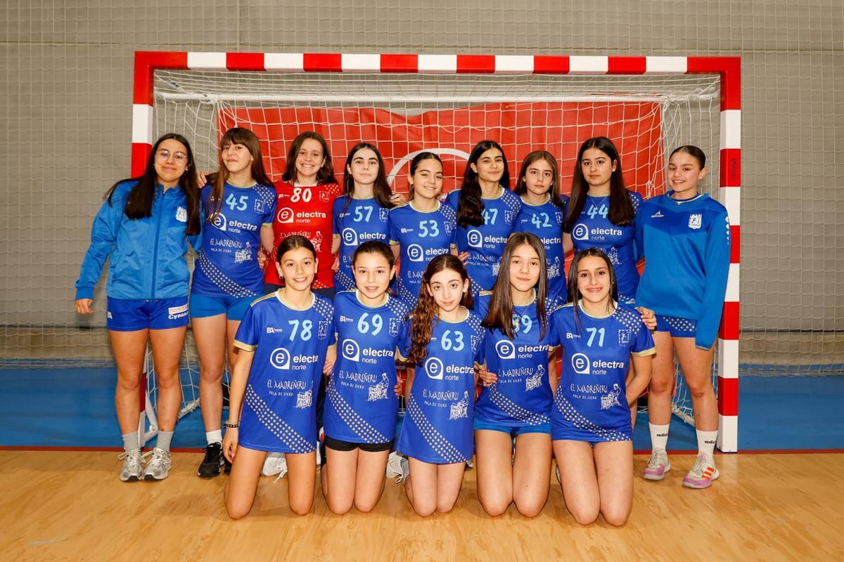 La presentación de los equipos del Siero Deportivo Balonmano, en imágenes La presentación de los equipos del Siero Deportivo Balonmano, en imágenes