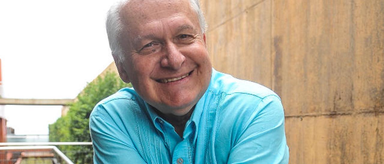 Manuel Elkin Patarroyo, ayer en el Auditorio Alfredo Kraus de la capital grancanaria.