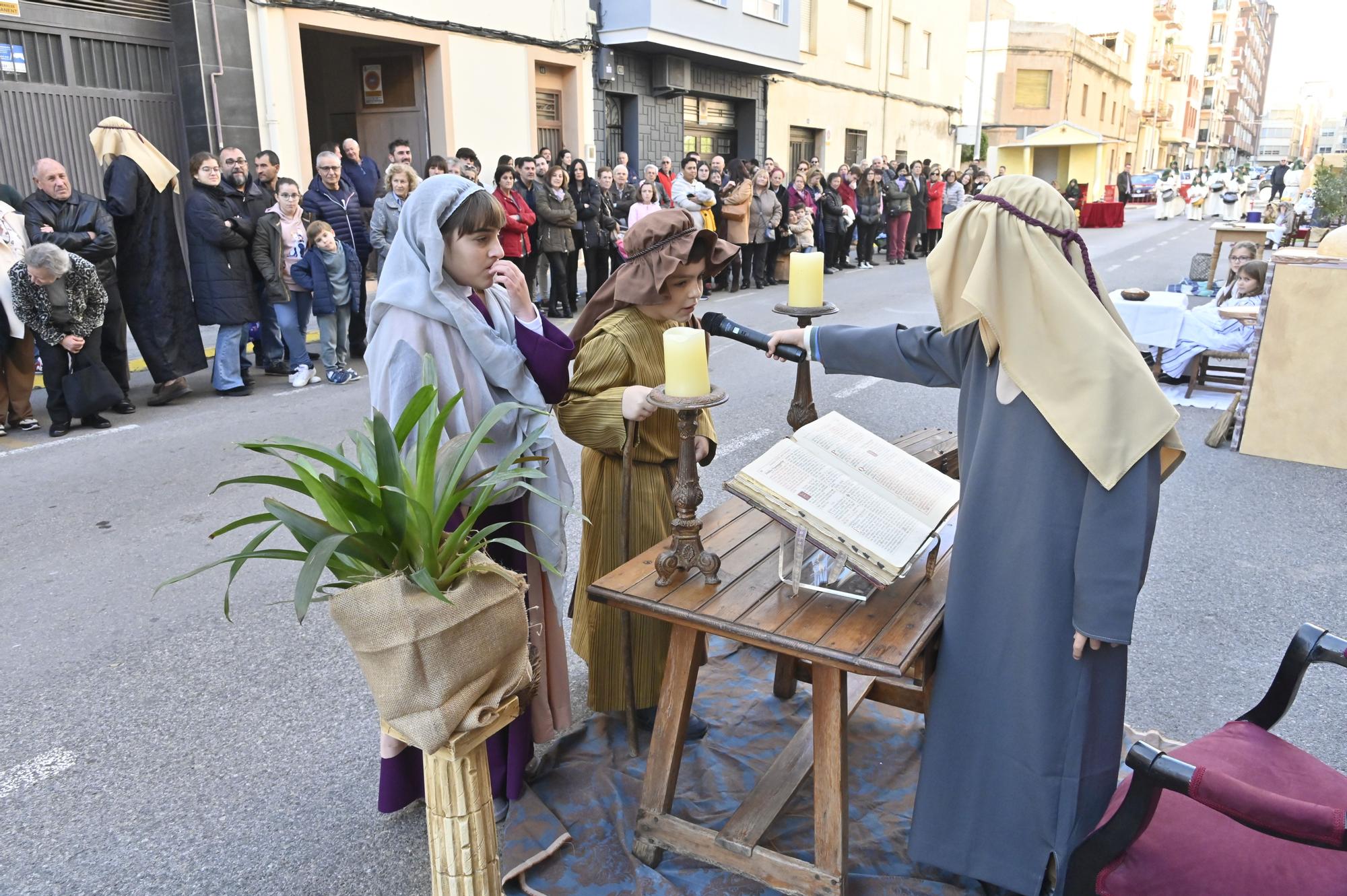 El Belén viviente de Vila-real contagia su ilusión por la Navidad