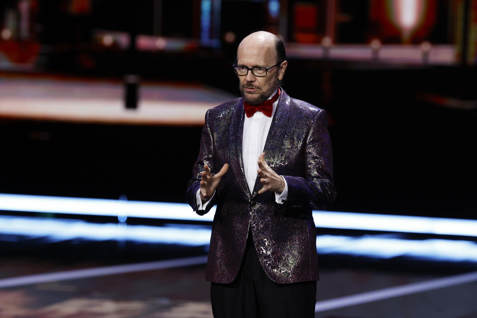 El actor y realizador Santiago Segura durante la gala de entrega de los Premios Forqu� 2023 que se celebra hoy S�bado en el Palacio de IFEMA, en Madrid..jpg