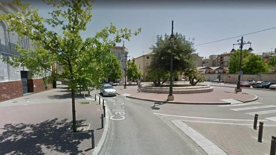 Panorámica de la plaza Gonzalo Cantó de Alcoy, epicentro del ocio nocturno local.