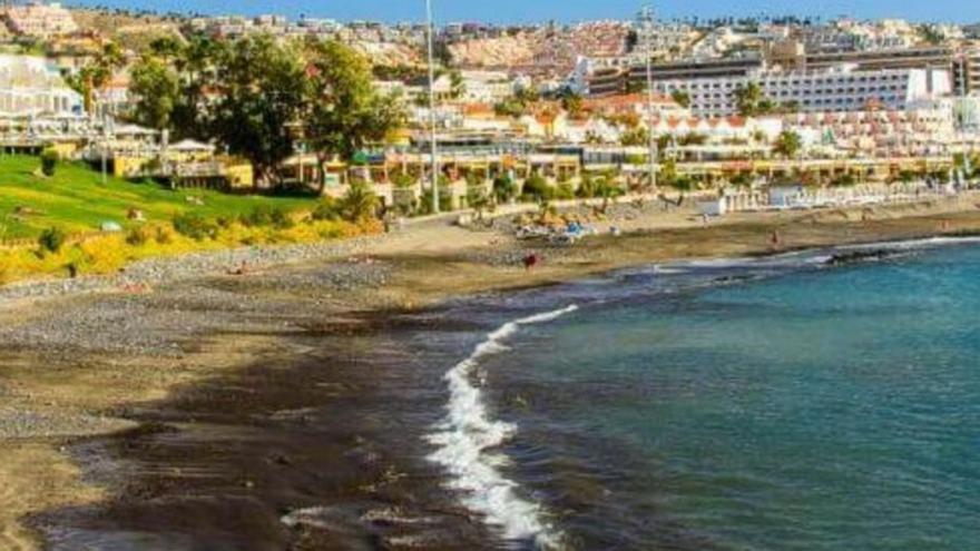 Muere un bañista de 80 años en el litoral  de Playa de Fañabé