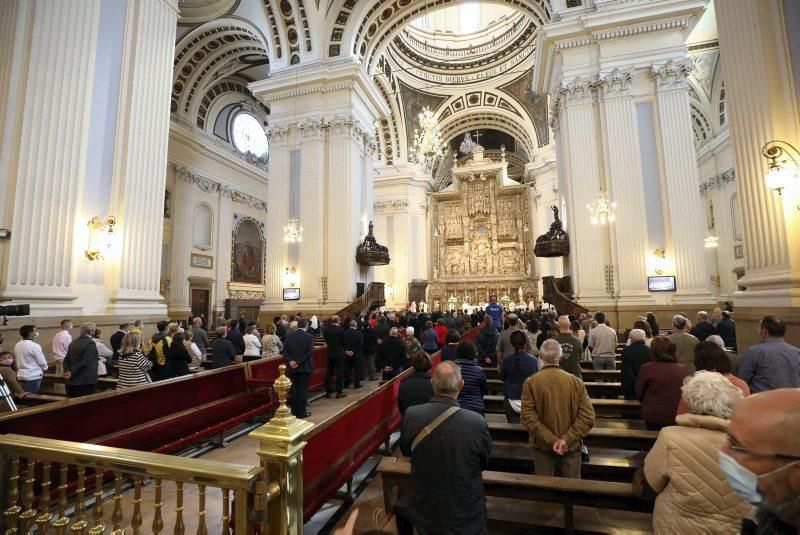 La basílica del Pilar recibe a los zaragozanos con aforo reducido y medidas de seguridad