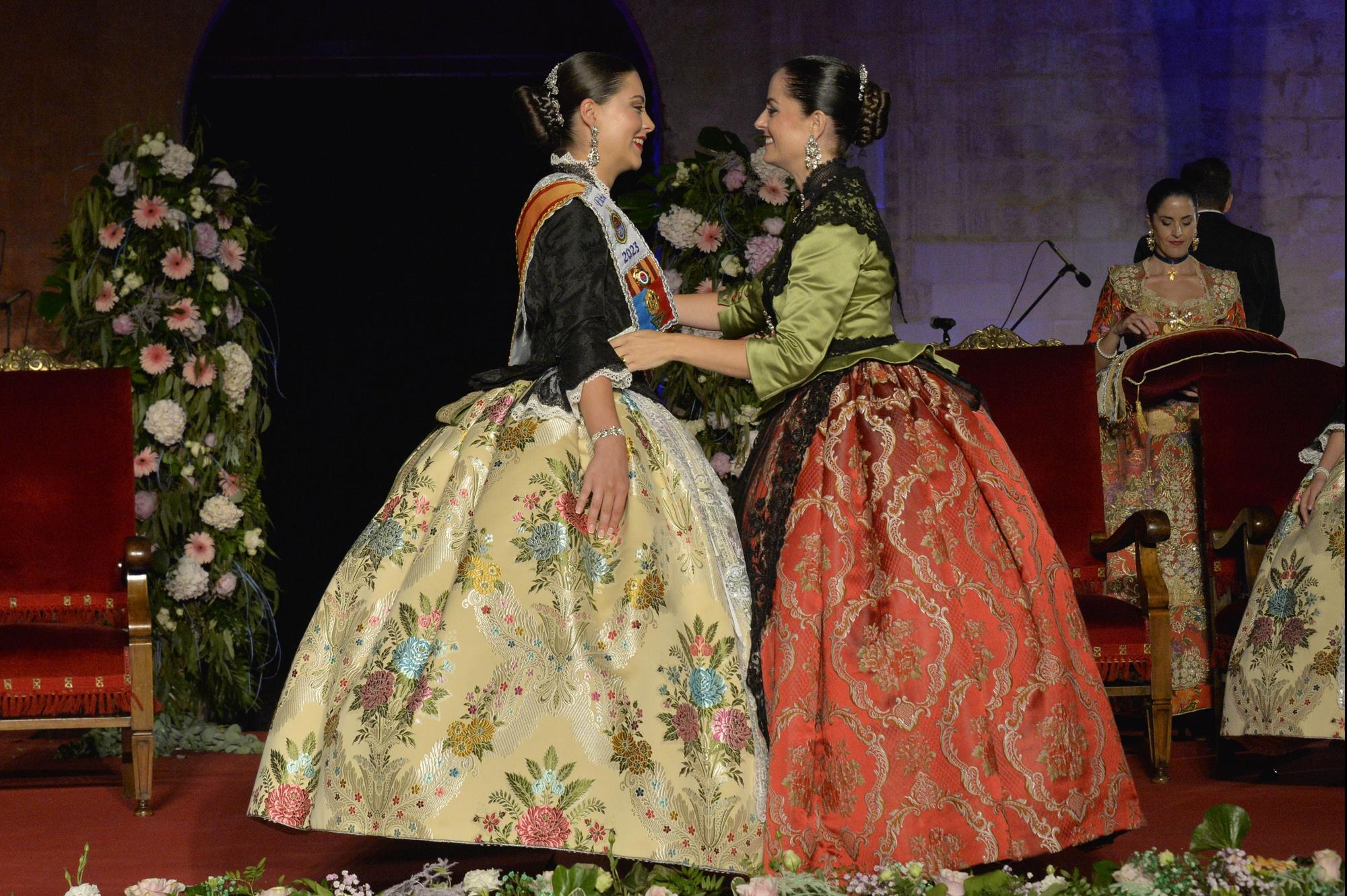 Proclamación de las reinas de Elche en la Plaça de Baix