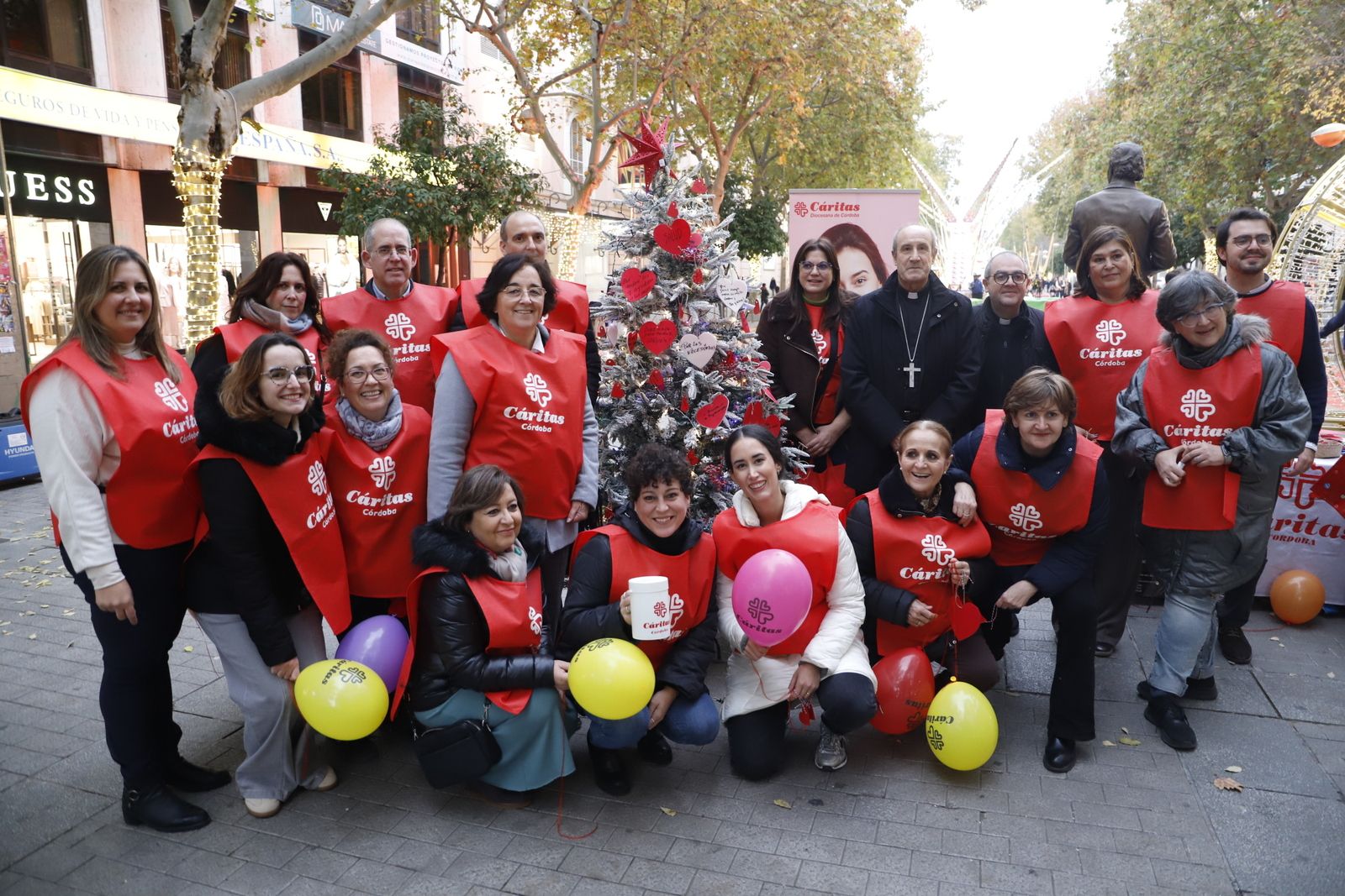 Acto captación de fondos de Cáritas Diocesána de Córdoba, en imágenes