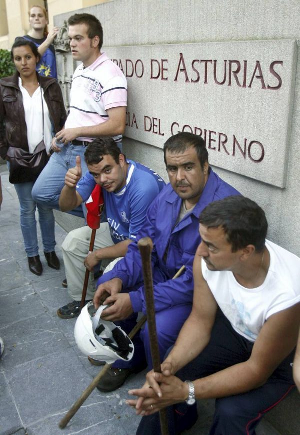 Huelga de mineros en León, Oviedo y Teruel