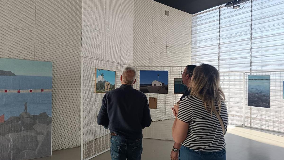 Preparación de la exposición de la subasta solidaria Respira la Vida