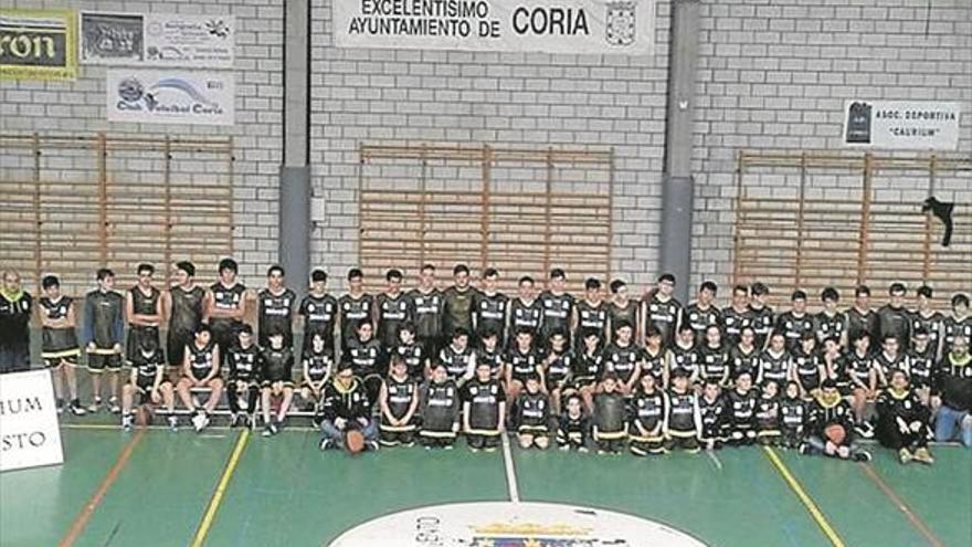 La Asociación Deportiva Caurium afronta la nueva temporada con cinco equipos