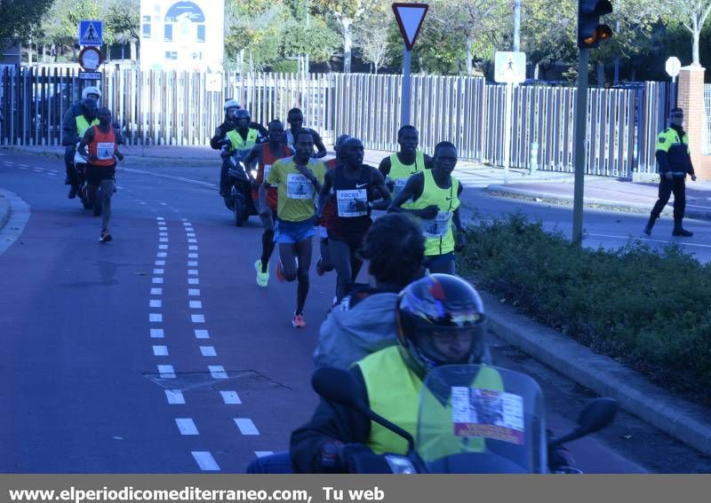 GALERÍA DE FOTOS -- Maratón paso por UJI 9.25-9.30