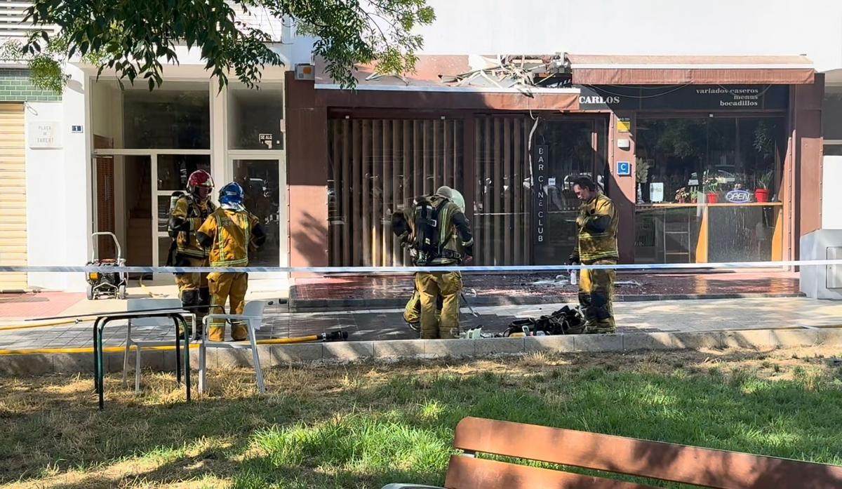 Desalojan un edificio de La Vileta por un incendio en una primera planta