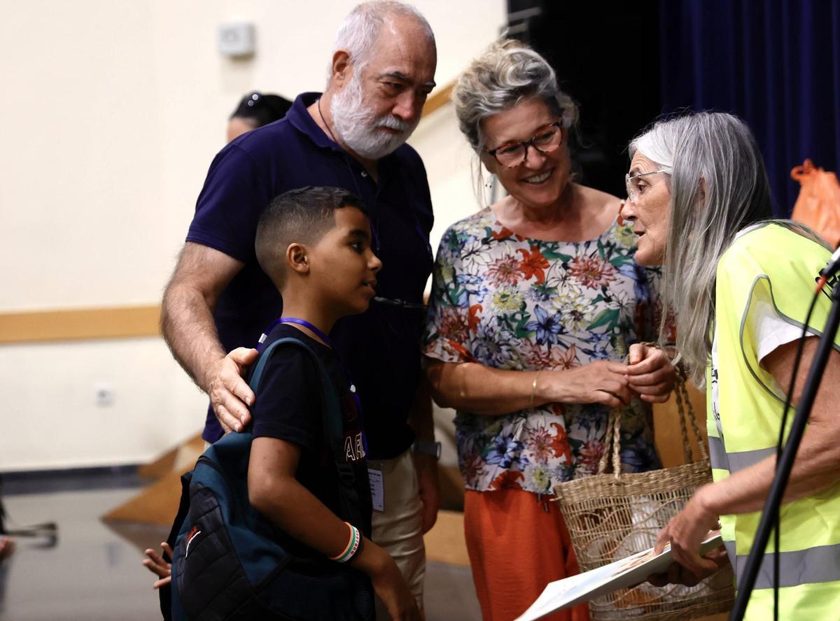 EN IMÁGENES: la llegada a Avilés de los niños saharauis del programa ...