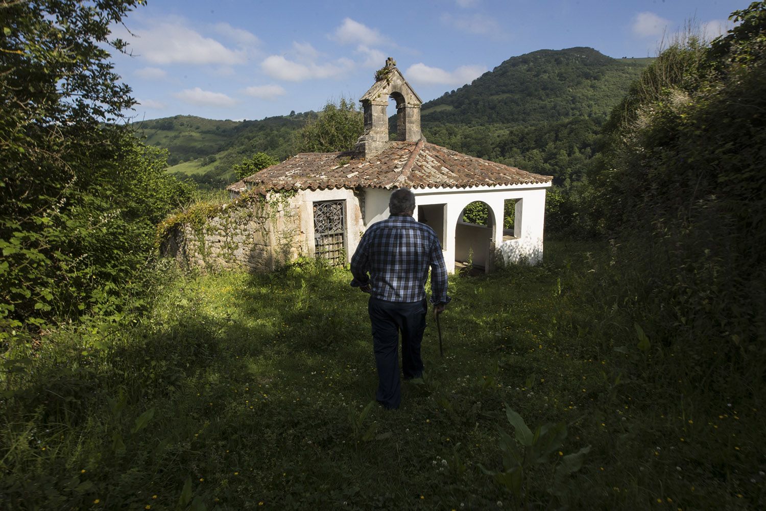 San Adriano del Monte, el pueblo abandonado a 55 kilómetros de Oviedo