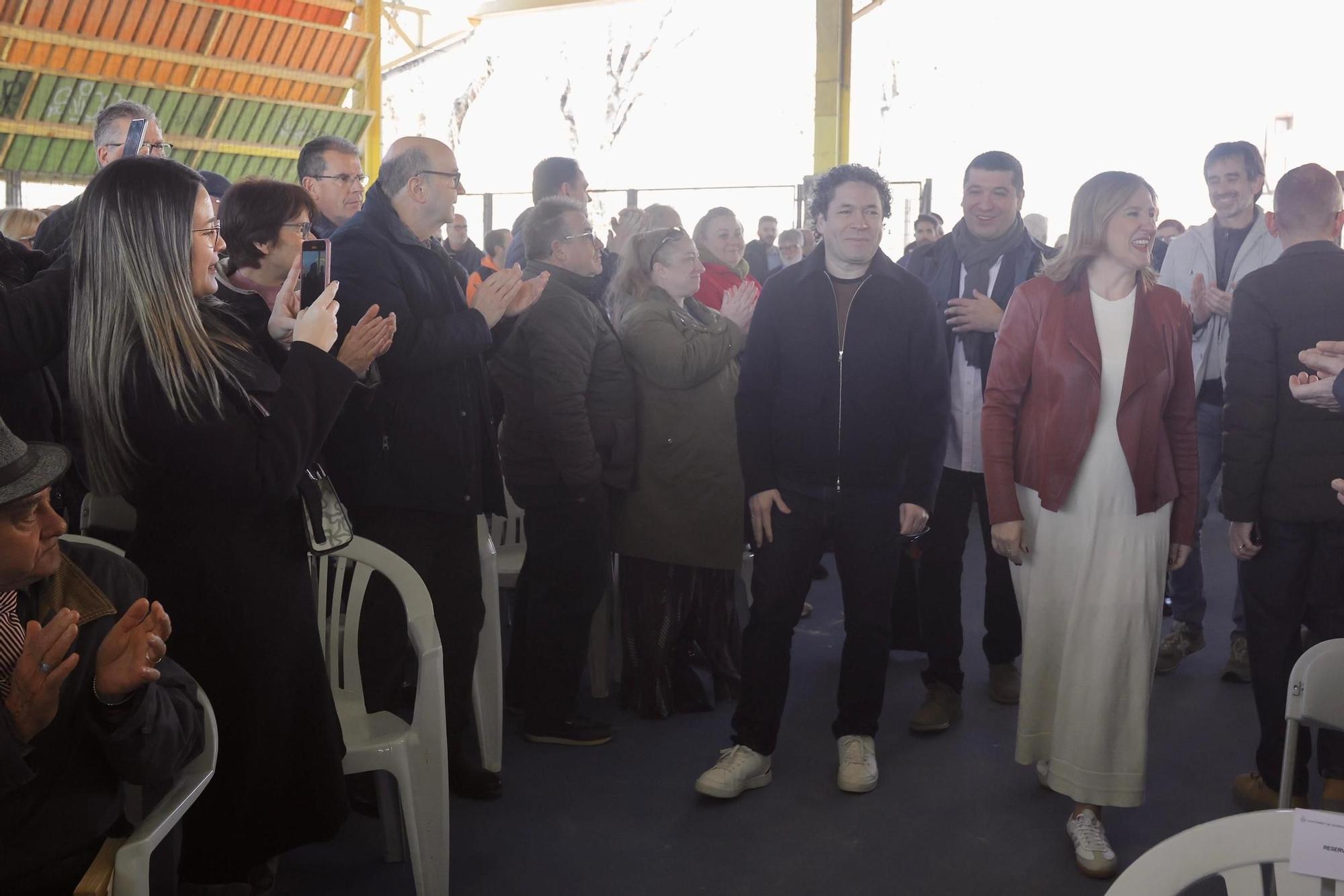 Dudamel vuelve a dirigir bandas de música en Castellar-l'Oliveral