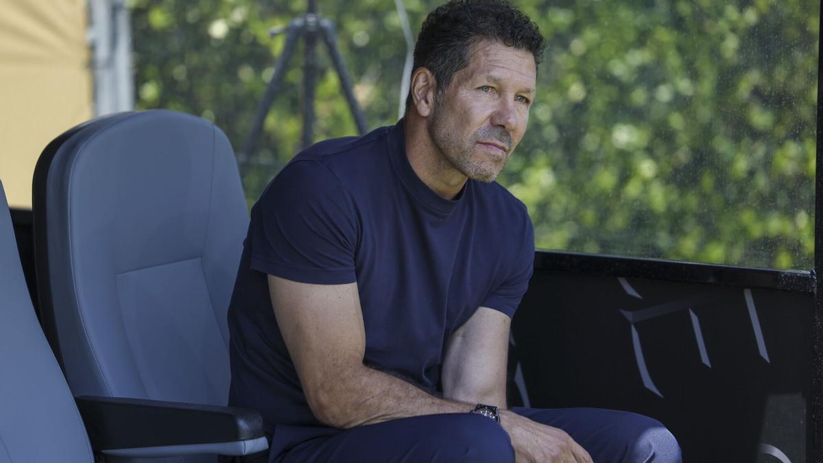 El entrenador Diego Simeone admitió este lunes en Pasadena (California) que el Atlétido de Madrid puede perder al delantero Ángel Correa, pretendido por el Tigres mexicano. EFE/EPA/CAROLINE BREHMAN