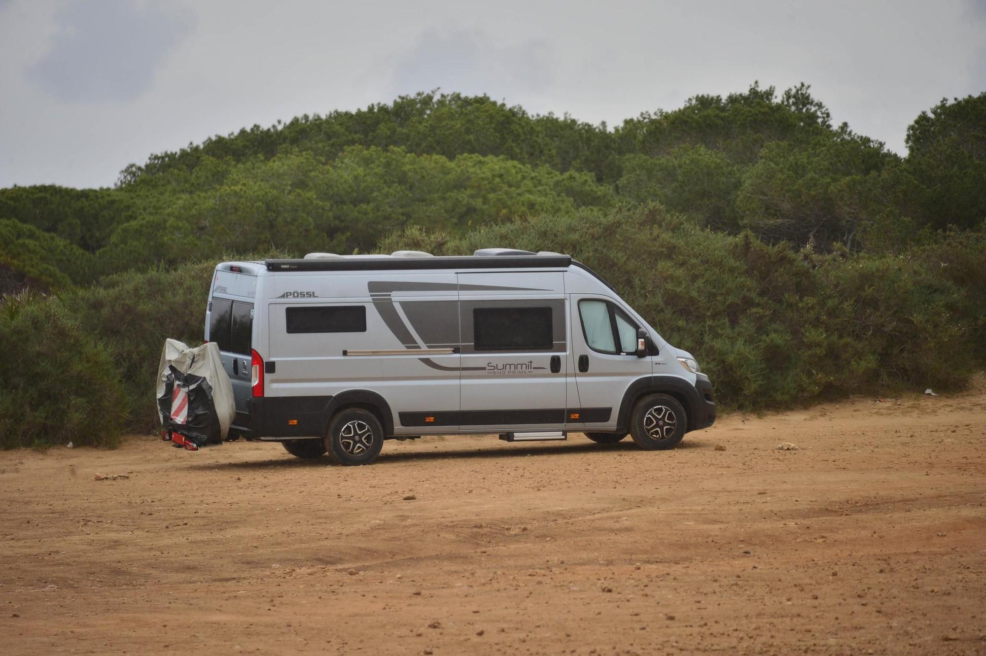 Primer fin de semana sin caravanas en el Cabo entre Elche y Santa Pola