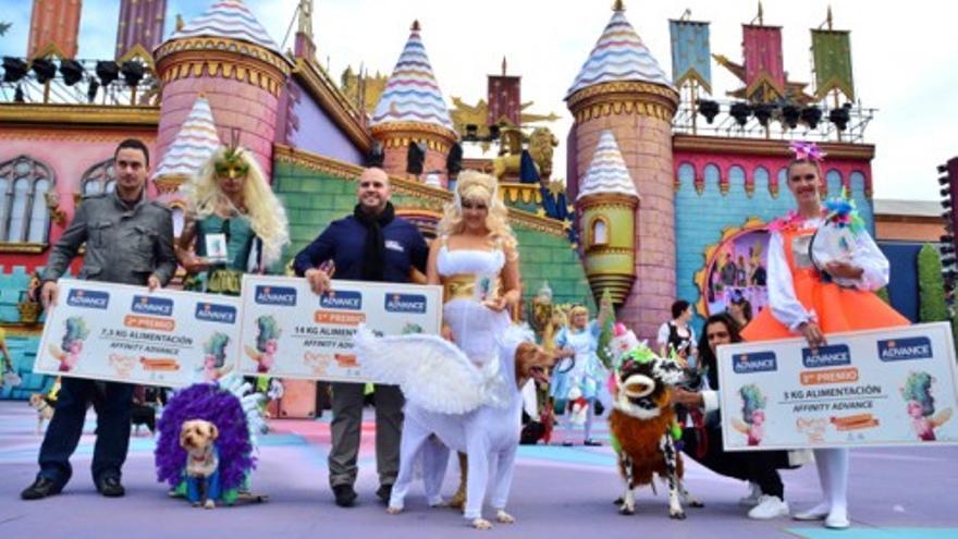 El Carnaval Canino inaugura el escenario del Mundo de la Fantasía