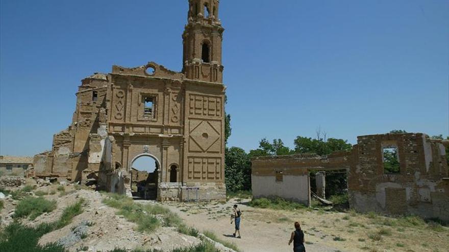 El pueblo viejo de Belchite acoge el circuito solidario a favor de Iván Ramírez