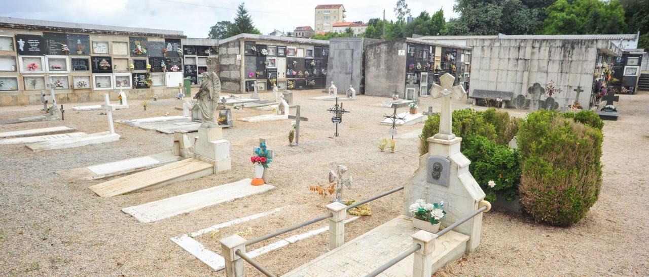 Cementerio municipal de Carril. |   // IÑAKI ABELLA