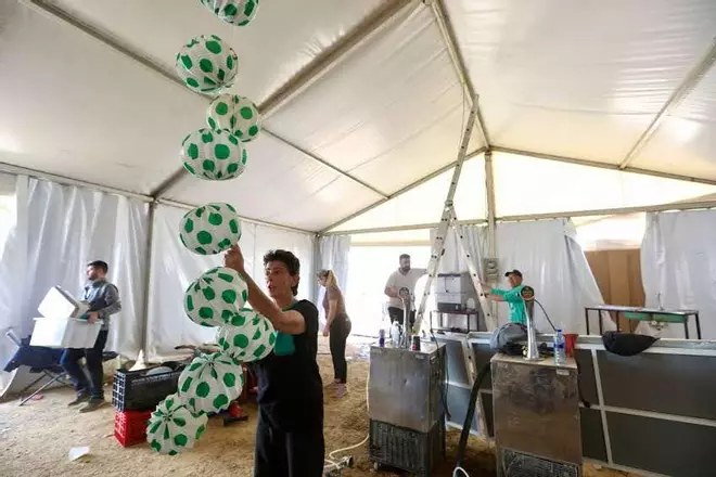 Se acabó la fiesta, el desmontaje de la Feria de Córdoba, en imágenes