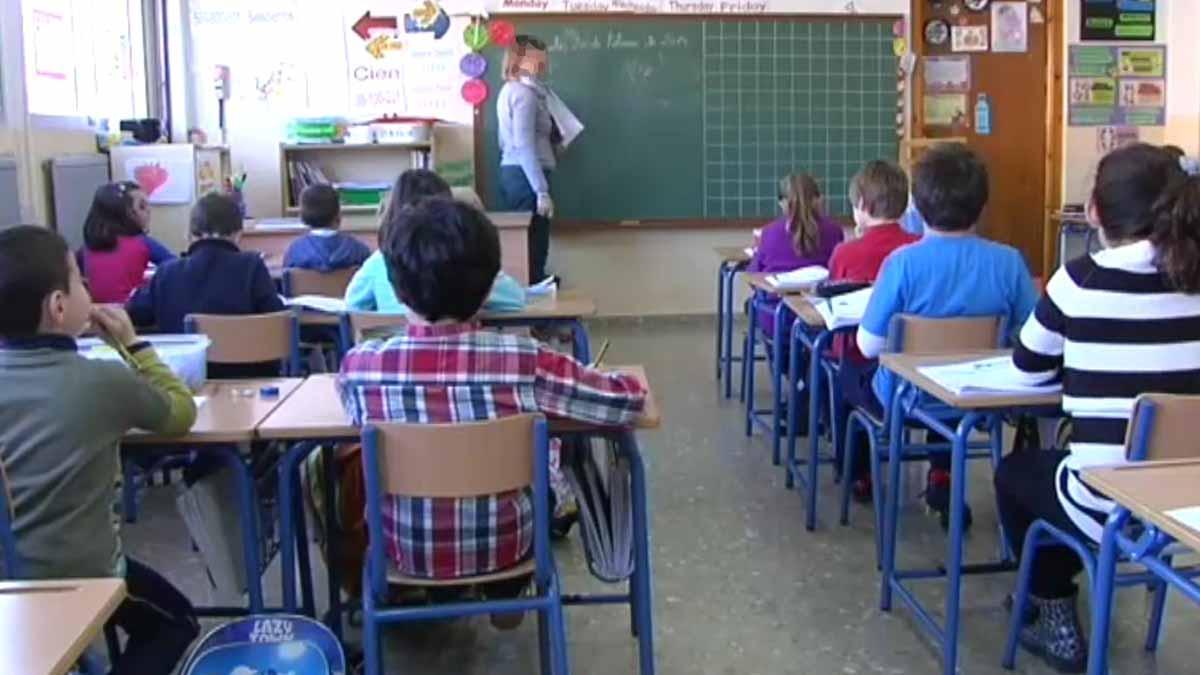 Hacienda pone en su punto de mira las donaciones que hacen los padres en la escuela concertada. Esos colegios reciben dinero público y  deberían ser totalmente gratuitos.