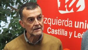 Archivo - El coordinador federal de Izquierda Unida, Antonio Maíllo, en un encuentro en Valladolid