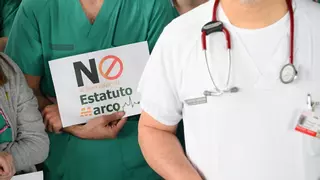 El Sindicato de Enfermeros alerta de "saturación crítica" en el Hospital de Elche por falta de personal