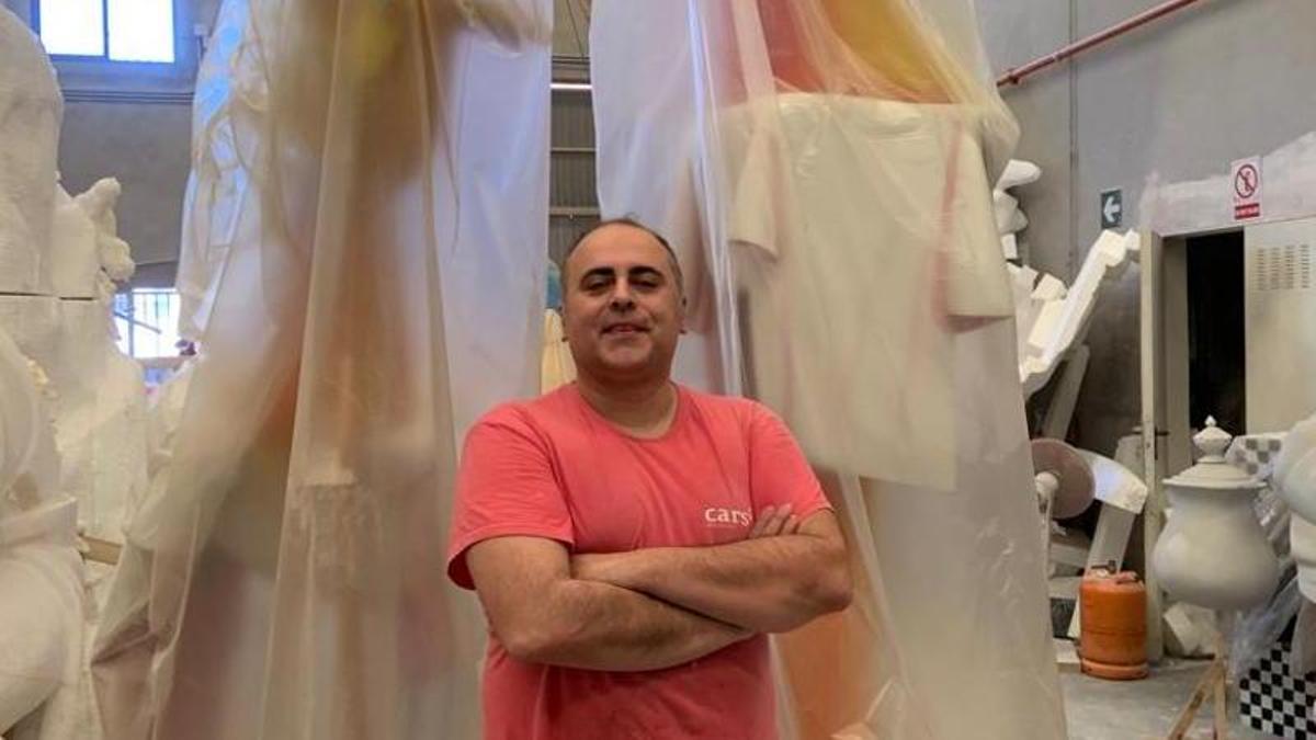 El artista Carlos Carsí, la nueva apuesta de la hoguera Florida Portazgo para revalidar su éxito en 2025.