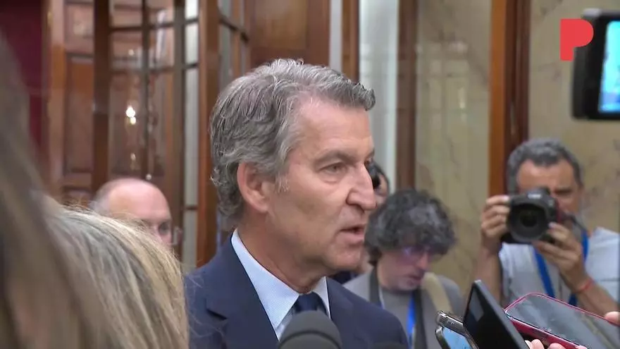 Feijóo acusa al Gobierno de ocultar información sobre una regularización de inmigrantes "a granel" y de "gobernar contra el Parlamento"