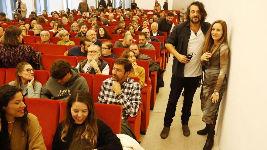 Manuel Jabois presenta su última novela, “Mirafiori”, en el edificio Castelao