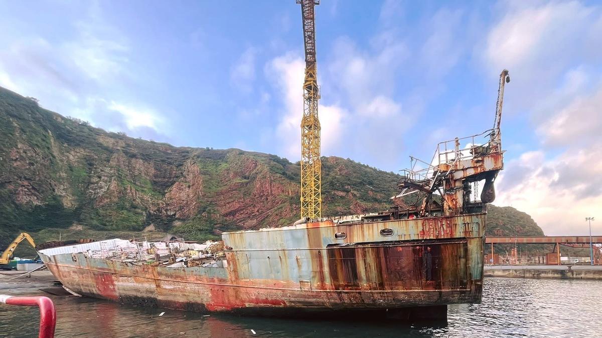 Desguace de un pesquero, en este caso de Freiremar, en DDR Vessels XXI.