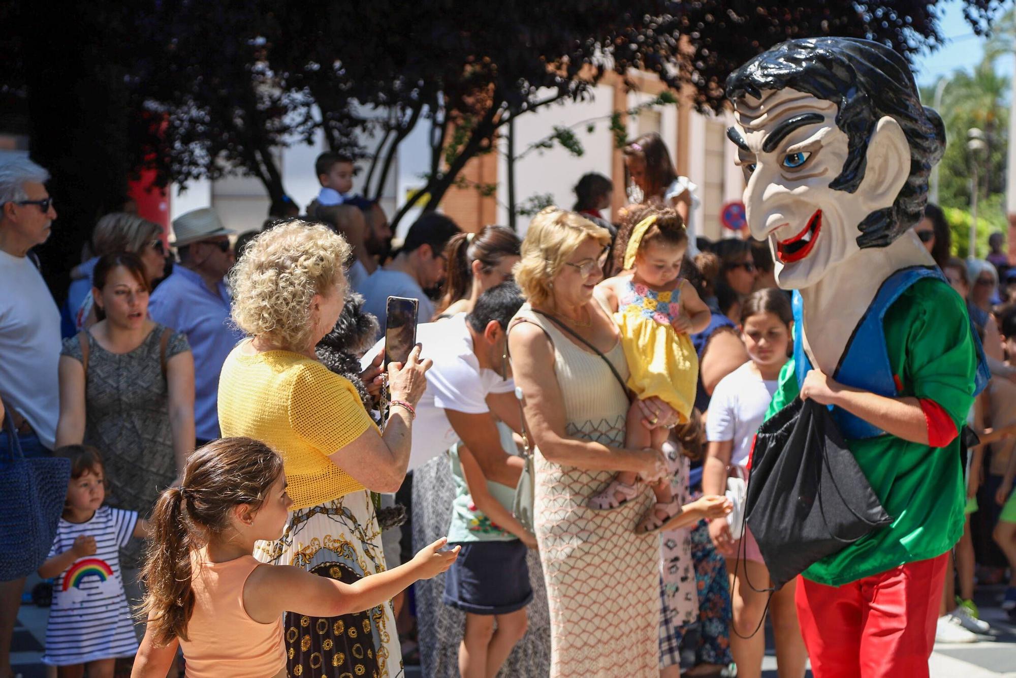 Gigantes y Cabezudos en Badajoz: una tradición que recuerdan los mayores y disfrutan los niños
