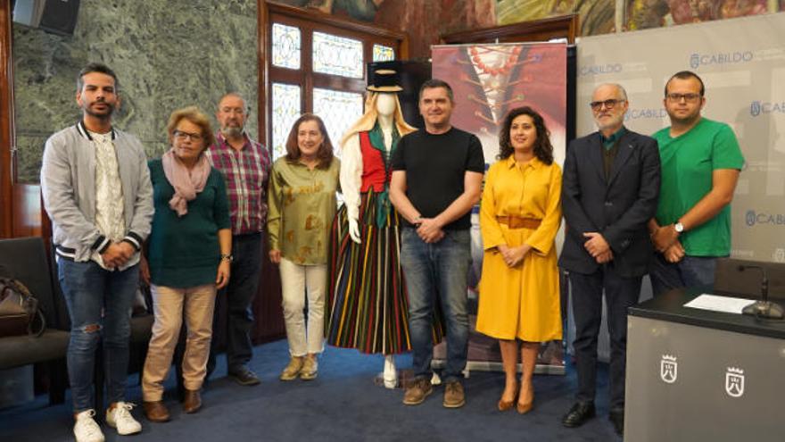 Presentación del proyecto didáctico de vestimenta tradicional.