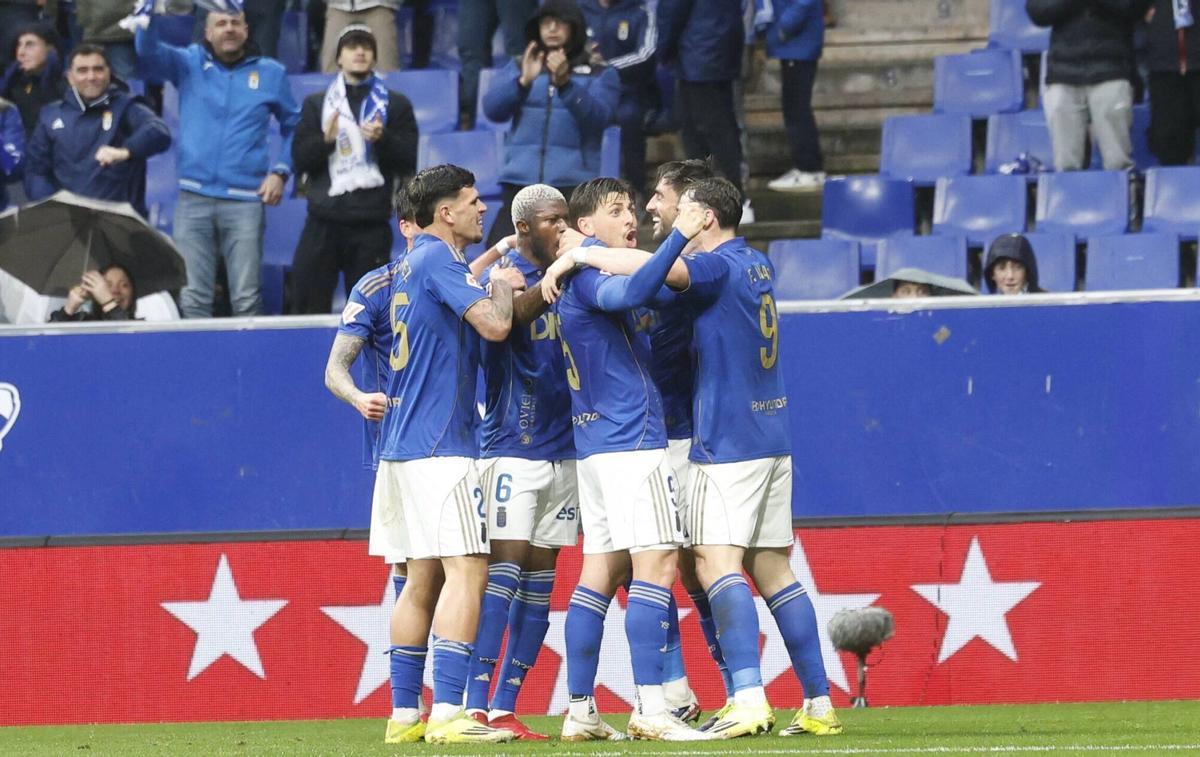 EN IMÁGENES: Así ha sido el duelo entre el Real Oviedo y el Valencia en el Tartiere