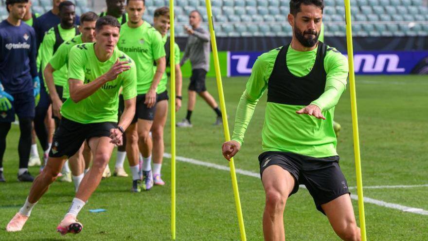 Isco, gran esperanza del beticismo, en el entrenamiento. | EFE